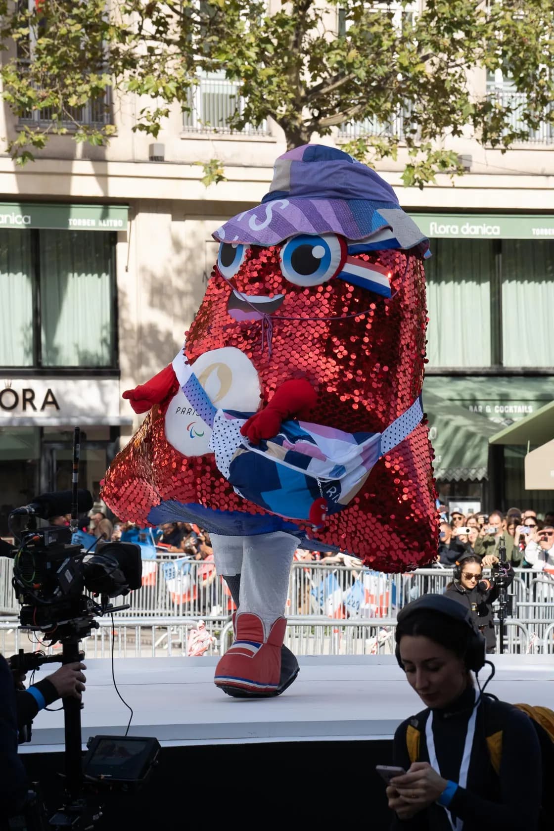 Mascotte Phryge rouge, Parade des Champions Paris 2024