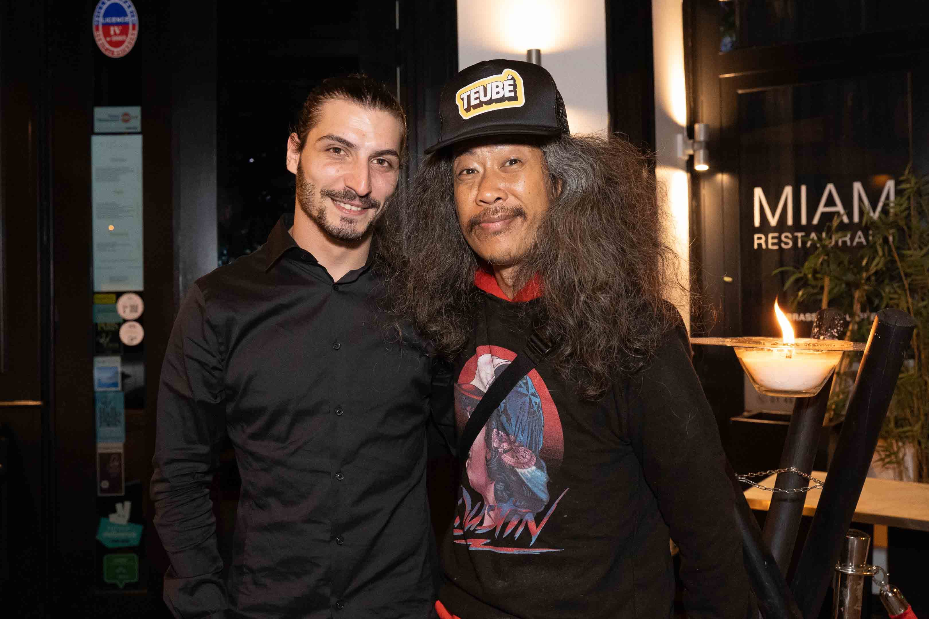 Portrait de Bun Hay Mean avec le patron du restaurant, soirée Lalie.