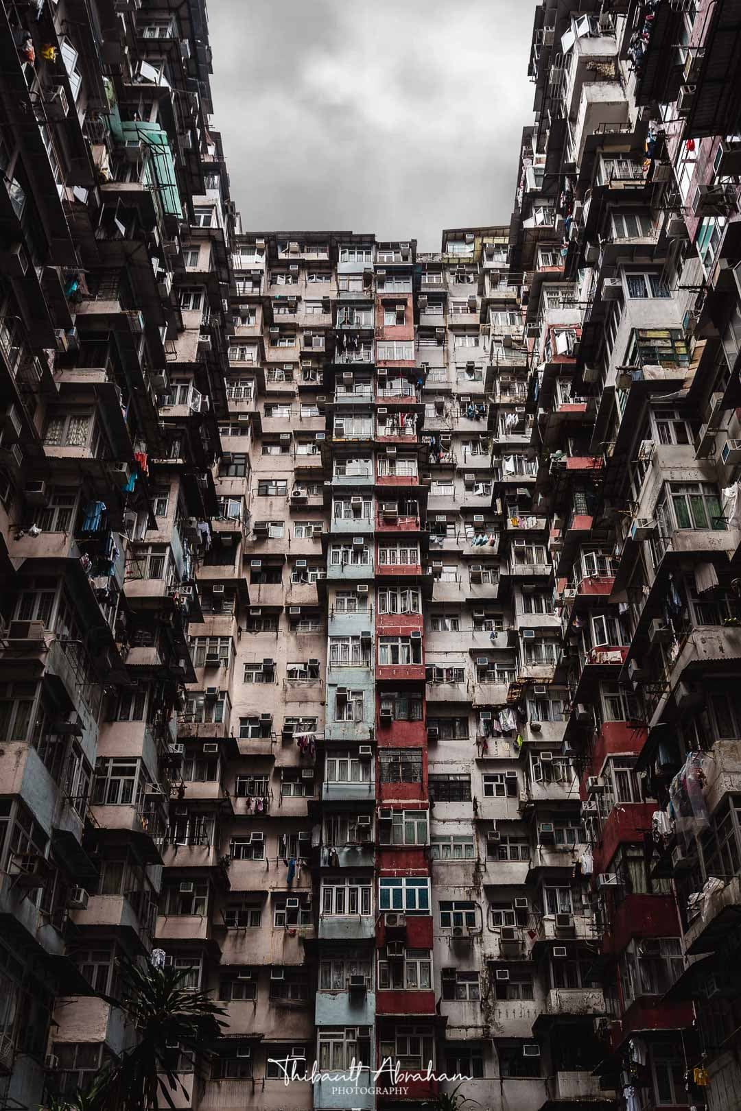 Le complexe de batiments du Yick Fat Building à Hong Kong, célèbre par ses nombreuses apparitions cinématographiques